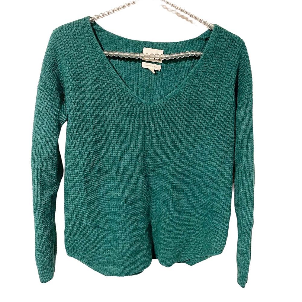 Aritzia Wilfred Size Medium Grey Wool V Neck Long Sleeve Sweater